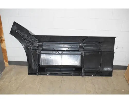 VOLVO VNL Gen 2 Side Fairing