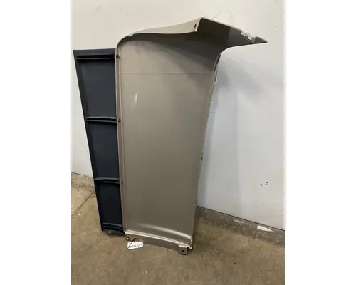 VOLVO VNL Gen 2 Sleeper Fairing
