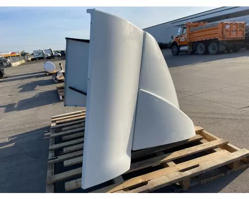 VOLVO VNL Gen 2 Wind Deflector