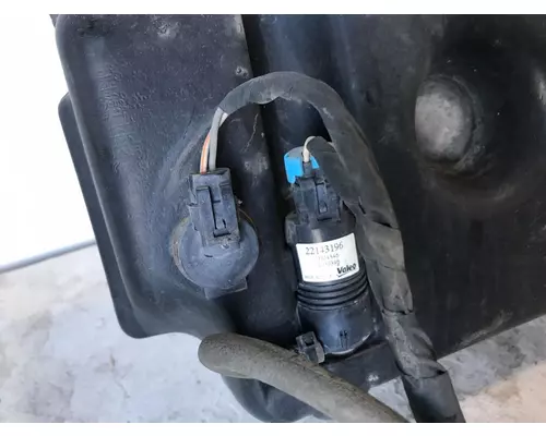 VOLVO VNL Gen 2 Windshield Washer Reservoir