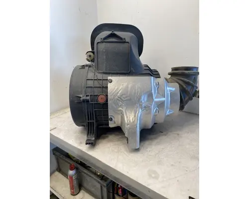 VOLVO VNL Gen 3 Air Cleaner