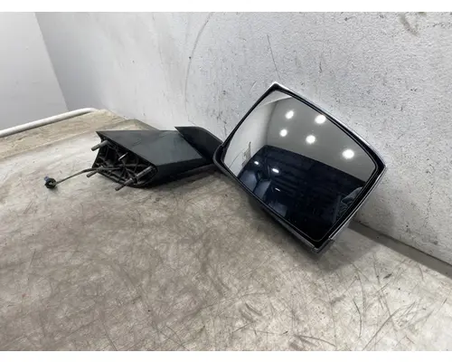 VOLVO VNL Gen 3 Body Parts, Misc.