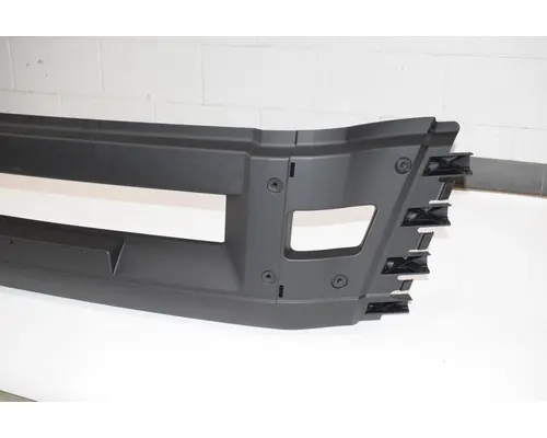 VOLVO VNL Gen 3 Bumper Assembly, Front