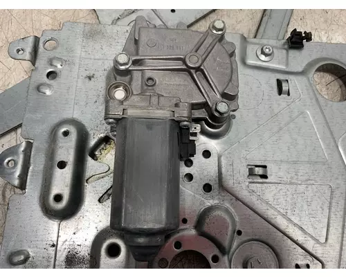 VOLVO VNL Gen 3 Door Window Regulator, Front