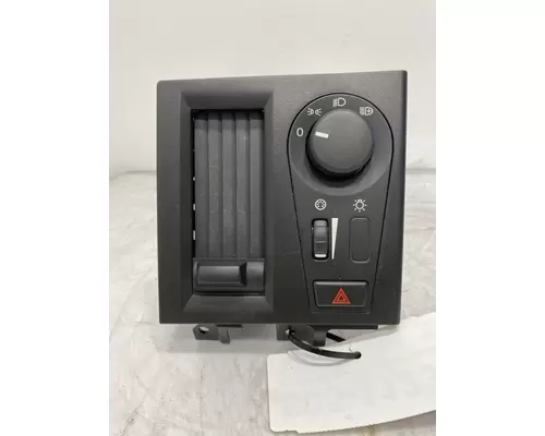 VOLVO VNL Gen 3 Headlight Switch