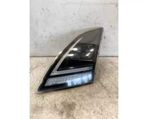 VOLVO VNL Gen 3 Headlight