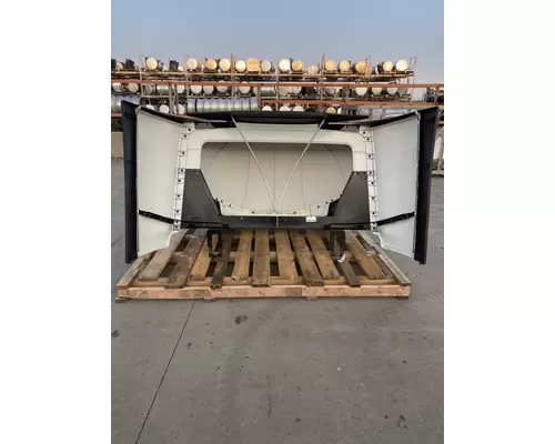 VOLVO VNL Gen 3 Roof Assembly