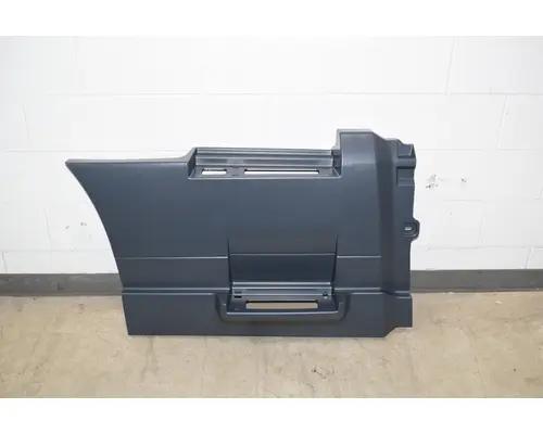 VOLVO VNL Gen 3 Side Fairing