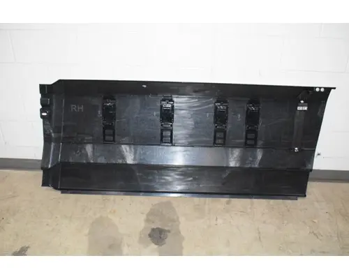 VOLVO VNL Gen 3 Side Fairing