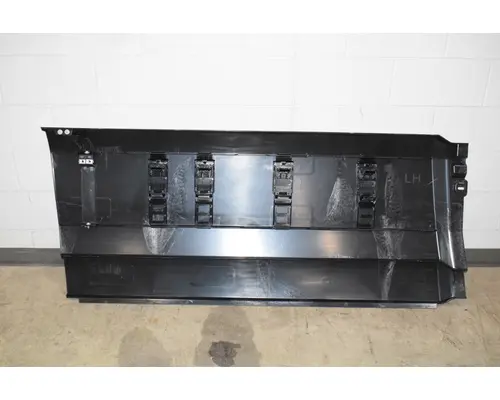 VOLVO VNL Gen 3 Side Fairing