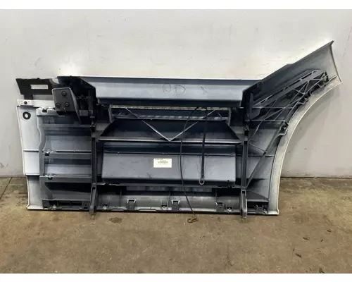 VOLVO VNL Gen 3 Side Fairing