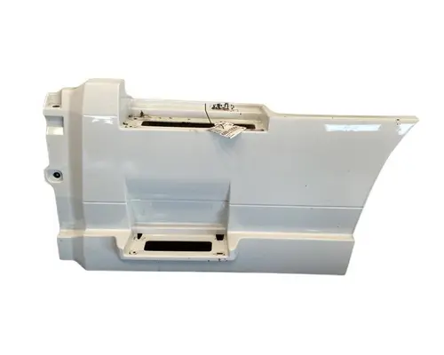 VOLVO VNL Gen 3 Side Fairing