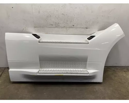 VOLVO VNL Gen 3 Side Fairing