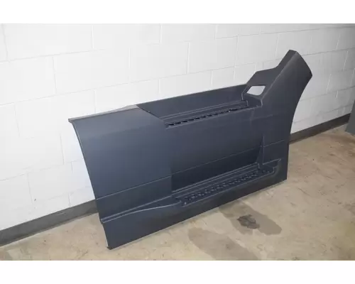 VOLVO VNL Gen 3 Side Fairing