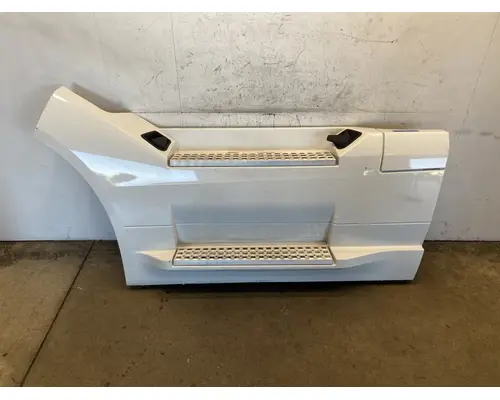VOLVO VNL Gen 3 Side Fairing