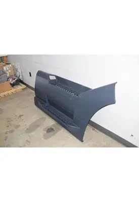 VOLVO VNL Gen 3 Side Fairing