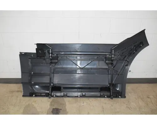 VOLVO VNL Gen 3 Side Fairing