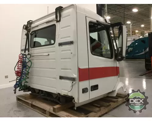 VOLVO VNL day cab 8102 cab, complete