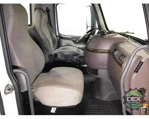 VOLVO VNL day cab Cab