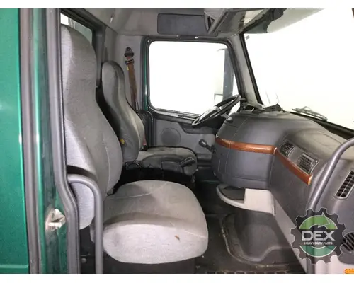 VOLVO VNL day cab Cab