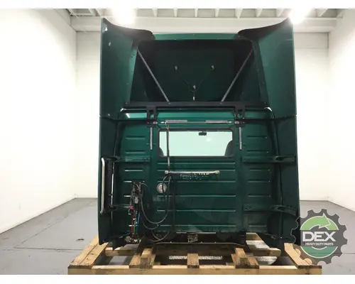 VOLVO VNL day cab Cab