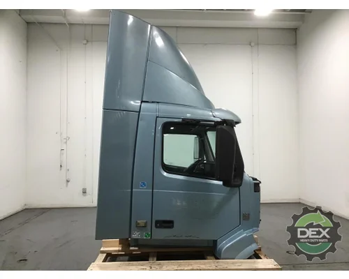 VOLVO VNL day cab Cab