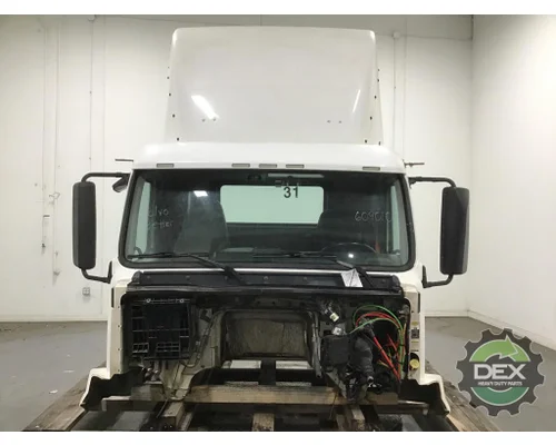 VOLVO VNL day cab Cab