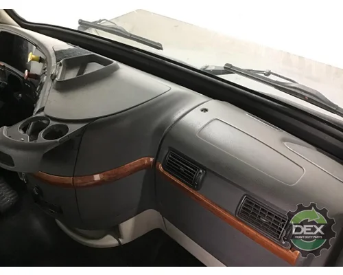 VOLVO VNL day cab Cab