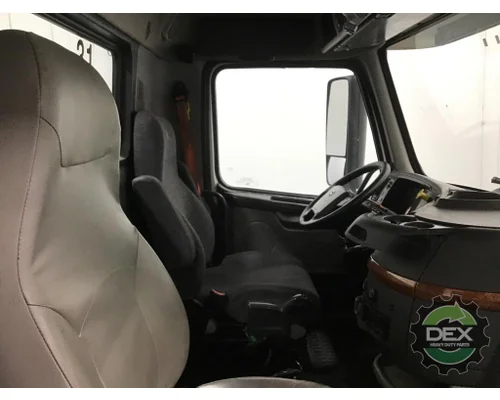 VOLVO VNL day cab Cab
