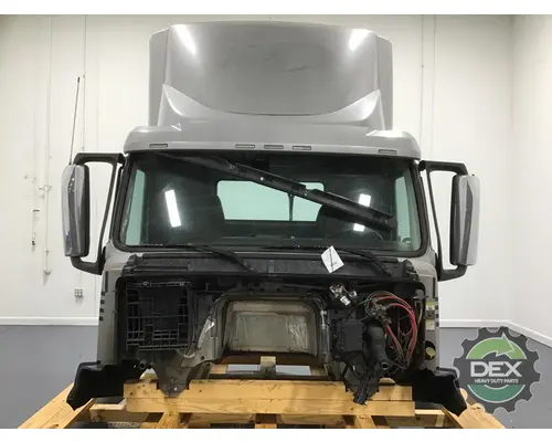 VOLVO VNL day cab Cab