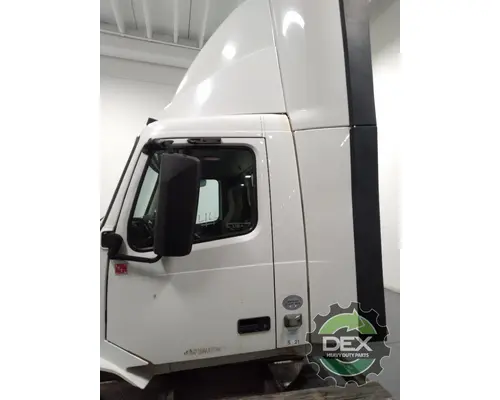 VOLVO VNL day cab Cab