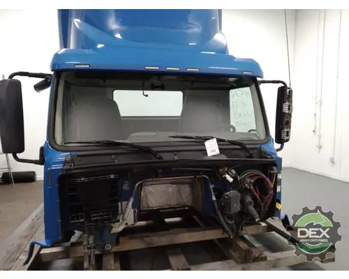 VOLVO VNL day cab Cab