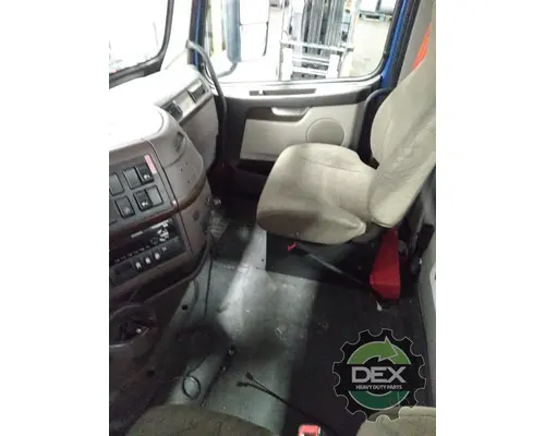 VOLVO VNL day cab Cab