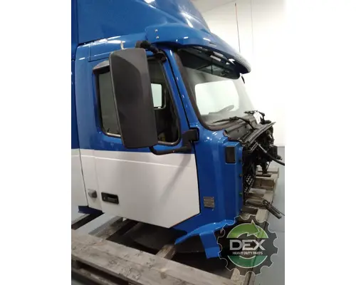 VOLVO VNL day cab Cab