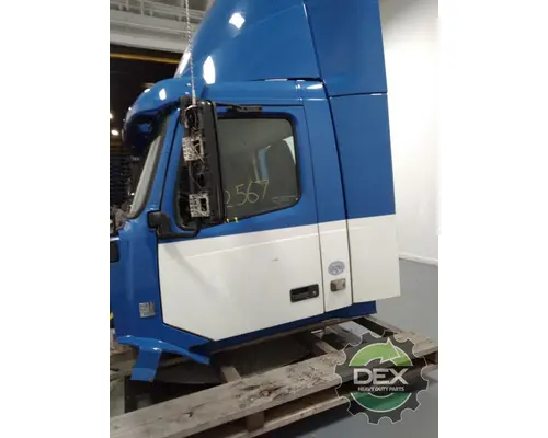 VOLVO VNL day cab Cab