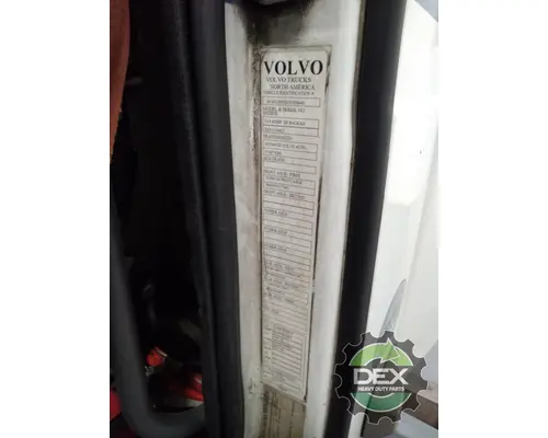 VOLVO VNL day cab Cab