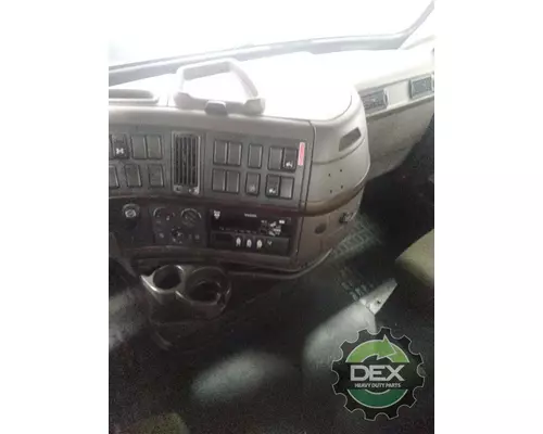 VOLVO VNL day cab Cab