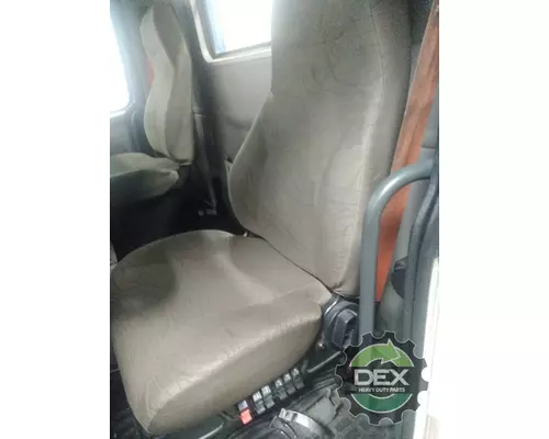 VOLVO VNL day cab Cab