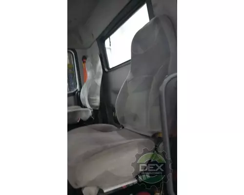 VOLVO VNL day cab Cab