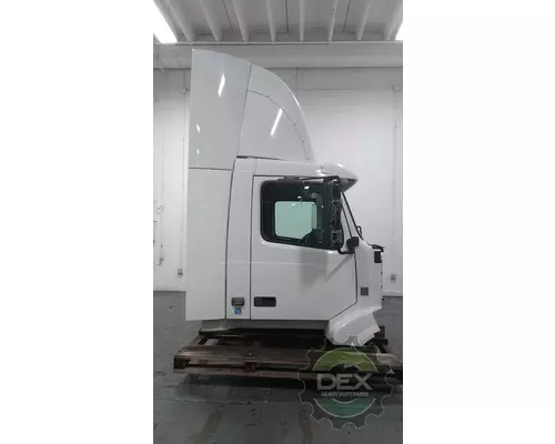 VOLVO VNL day cab Cab