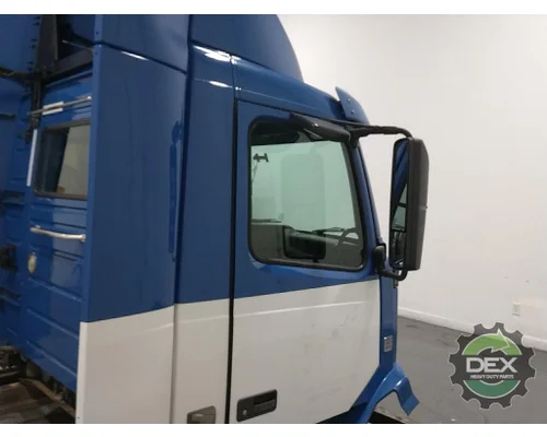 VOLVO VNL day cab Cab