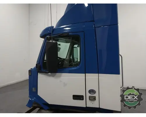 VOLVO VNL day cab Cab