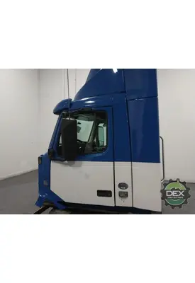 VOLVO VNL day cab Cab