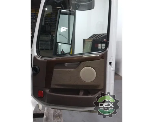 VOLVO VNL day cab Cab