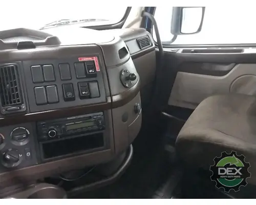 VOLVO VNL day cab Cab