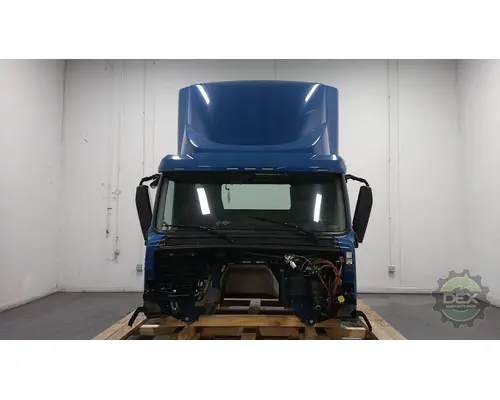 VOLVO VNL day cab Cab