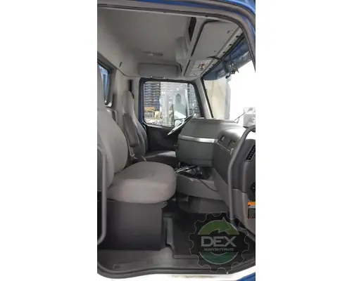 VOLVO VNL day cab Cab