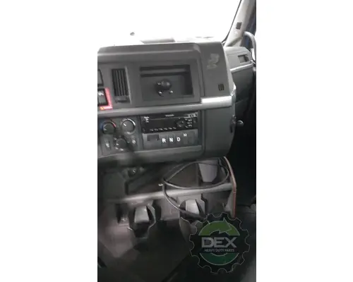 VOLVO VNL day cab Cab