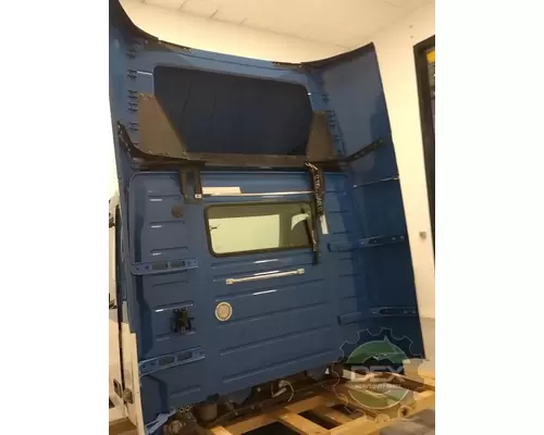 VOLVO VNL day cab Cab