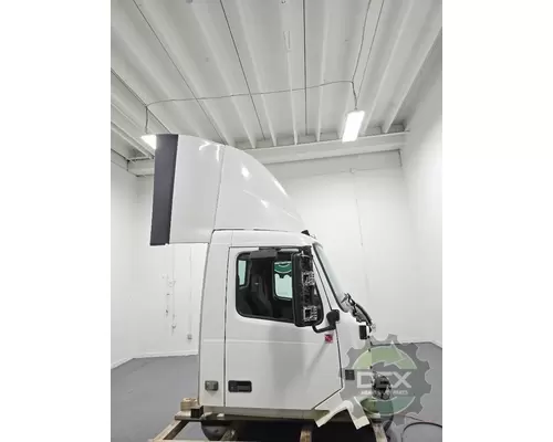 VOLVO VNL day cab Cab